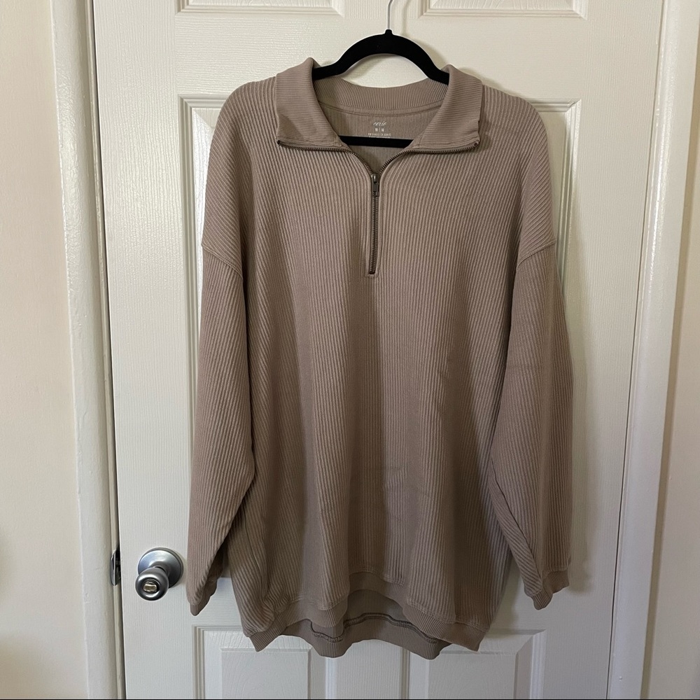 American Eagle Tan Oversized Ribbed Sweater